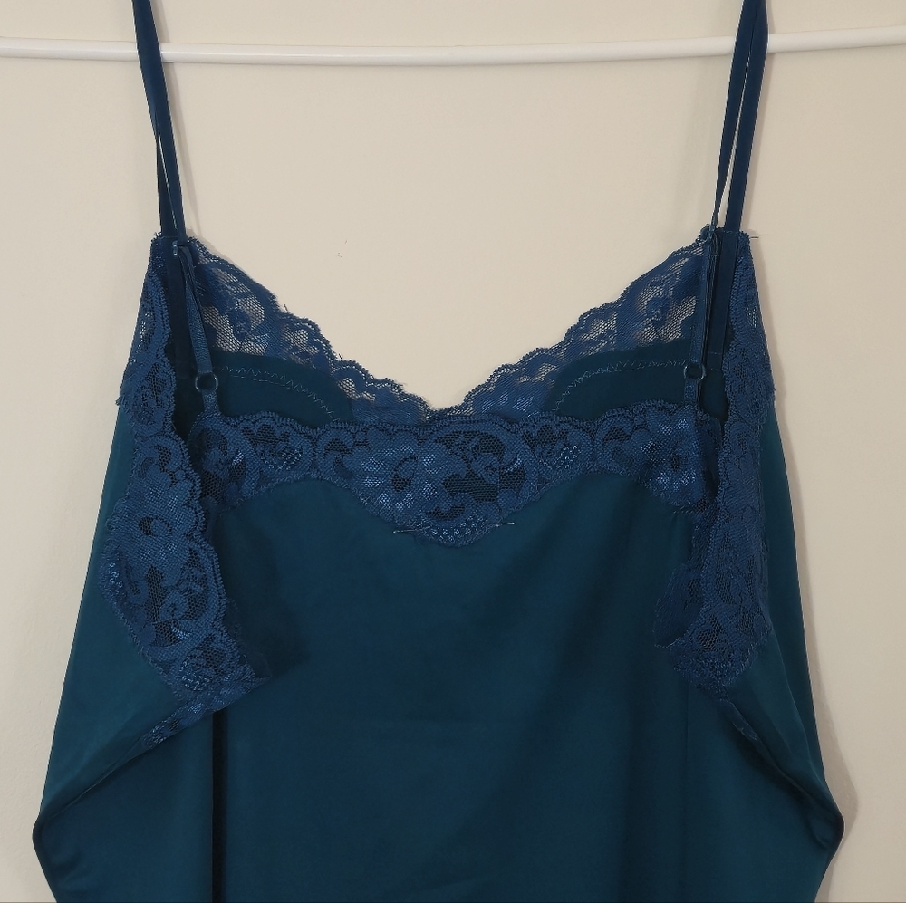 RICKI'S XL Minimalist Teal Lace Tank Top Y2K Layering V-Neck Camisole Basic Chic - Picture 8 of 13